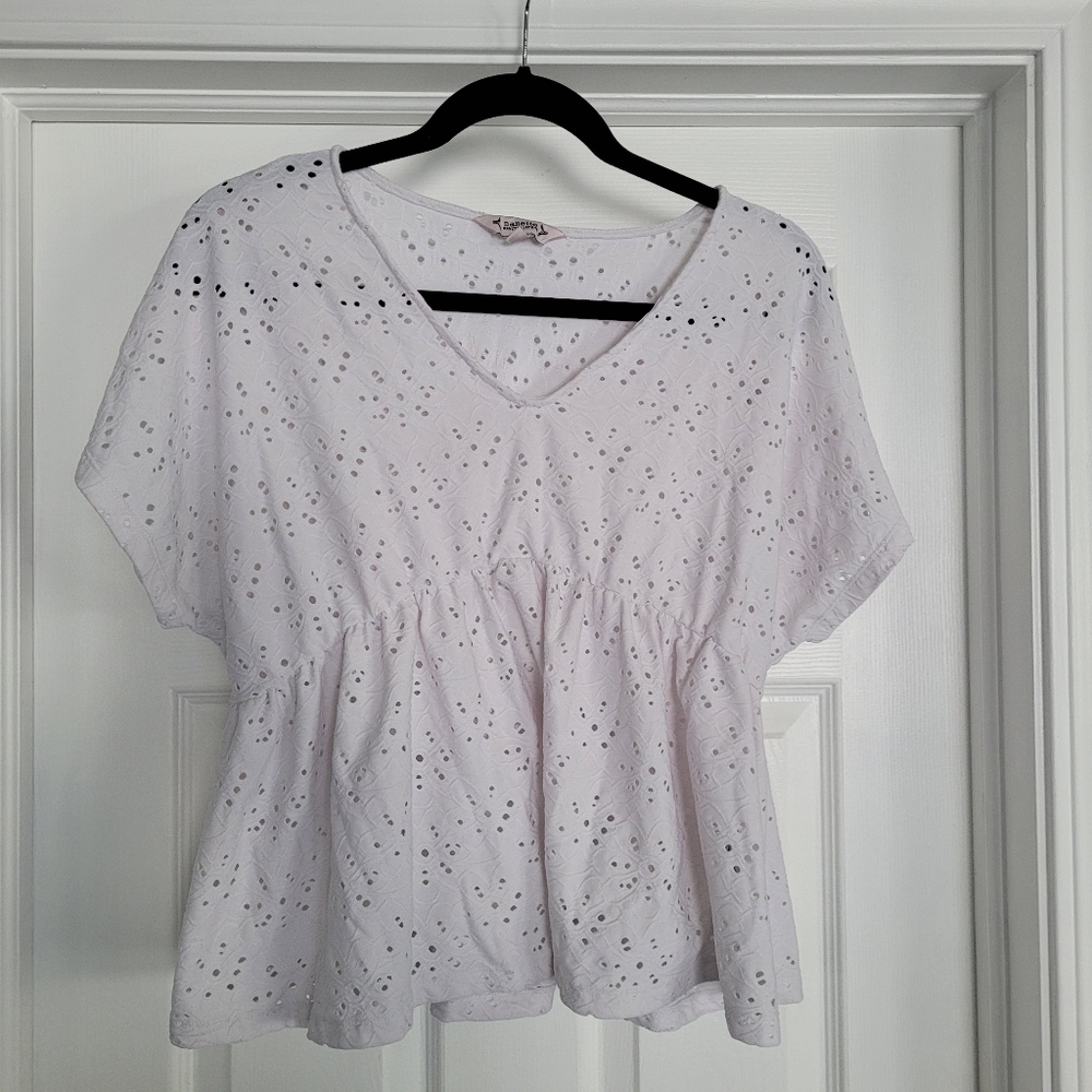 Nanette Lepore white stretch eyelet short sleeve size M